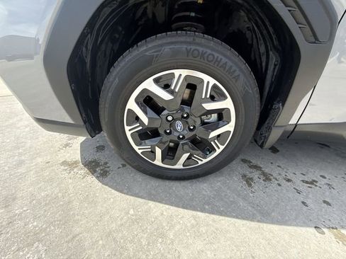 Used 2025 Subaru Forester Premium image 10