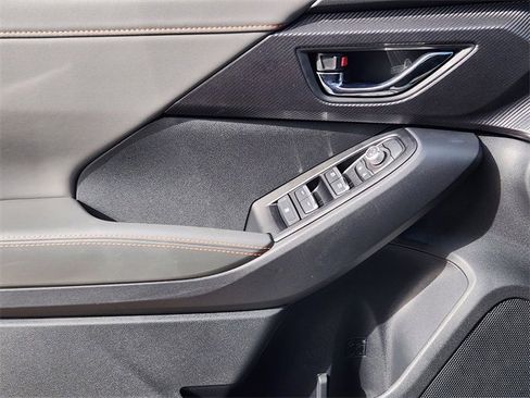 Certified 2025 Subaru Crosstrek 2.5i Limited w/ Crosstrek Mirror Package image 25