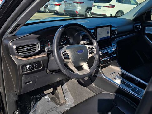 Used 2023 Ford Explorer Limited w/ Equipment Group 301A image 22