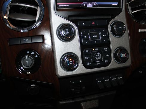 Used 2013 Ford F250 Lariat w/ Lariat Ultimate Pkg AWD/4WD image 21