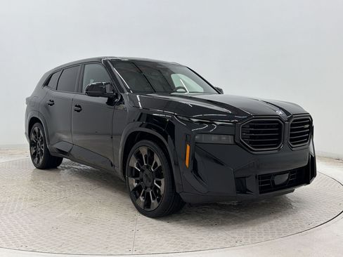 Used 2023 BMW XM w/ M Driver's Package AWD/4WD image 7