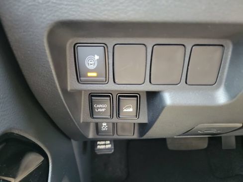 Certified 2023 Nissan Frontier SV w/ Midnight Edition Package AWD/4WD image 21