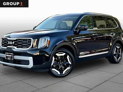 Certified 2025 Kia Telluride S