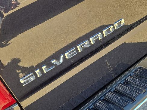 Used 2023 Chevrolet Silverado 1500 LT image 13