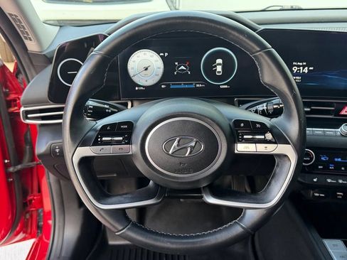 Used 2023 Hyundai Elantra SEL w/ Convenience Package FWD image 23