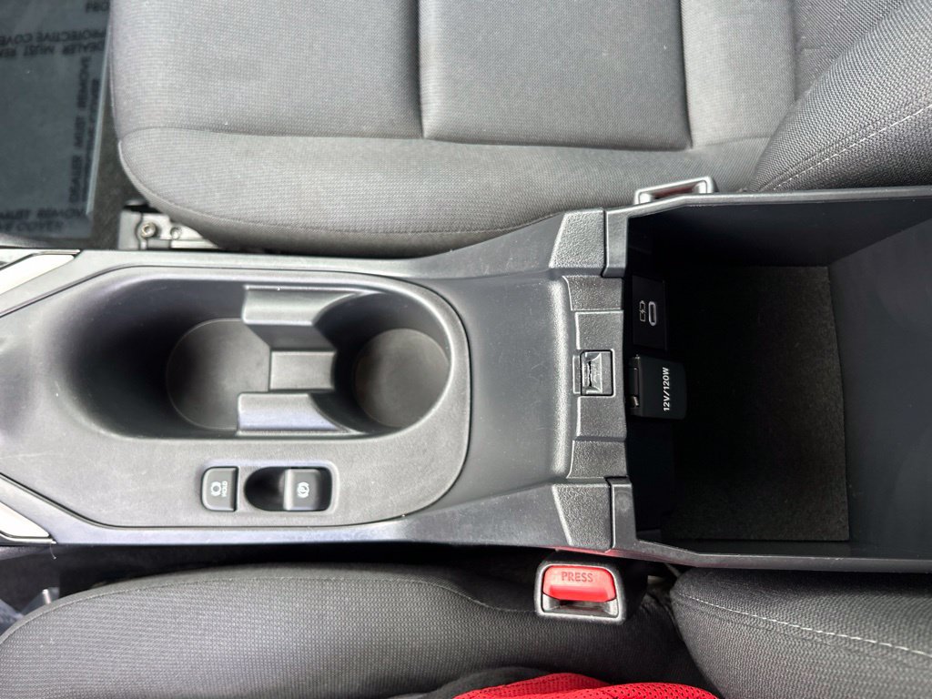 Certified 2025 Toyota Corolla LE FWD image 23