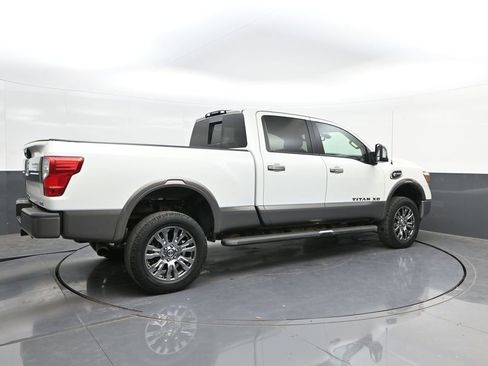 Used 2018 Nissan Titan Platinum Reserve w/ Platinum Utility Package AWD/4WD image 15