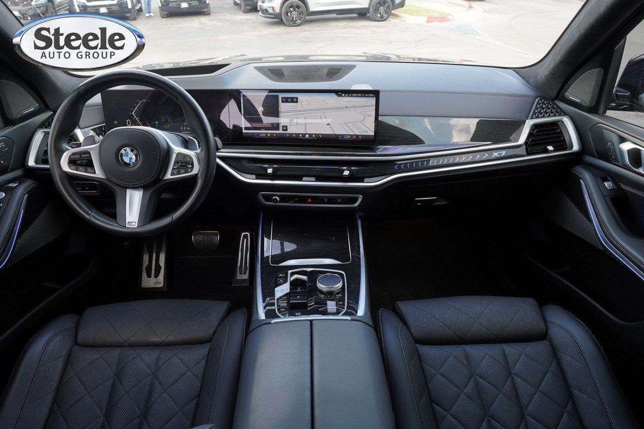 Used 2024 BMW X7 xDrive40i w/ M Sport Package AWD/4WD image 7