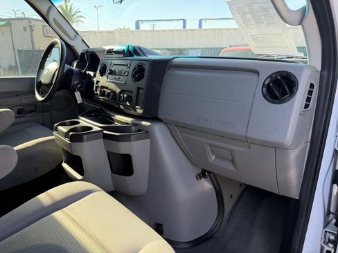 Used 2014 Ford E-250 and Econoline 250 w/ Interior Upgrade Package image 20