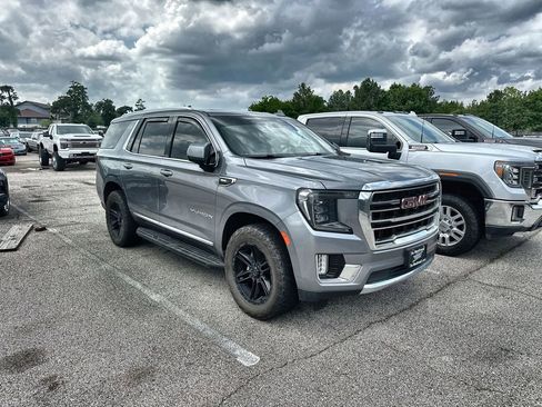 Used 2021 GMC Yukon SLT w/ SLT Luxury Plus Package RWD image 2