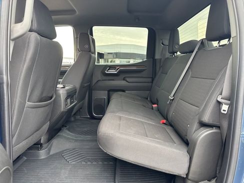 Used 2024 Chevrolet Silverado 1500 LT w/ Z71 Off-Road Package image 15