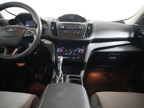 Used 2017 Ford Escape SE w/ SE Cold Weather Package AWD/4WD image 14