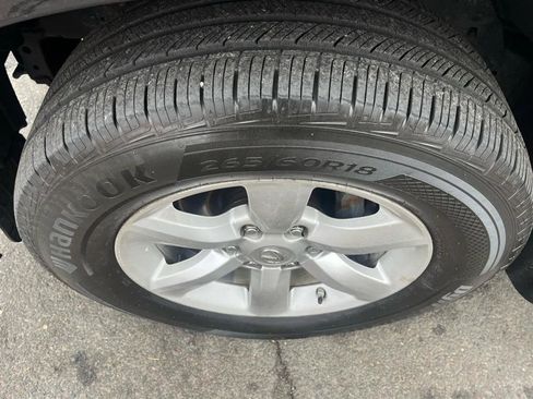 Used 2013 Lexus GX 460 w/ Preferred Accessory Pkg image 10