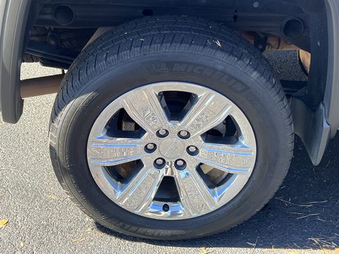 Used 2017 GMC Sierra 1500 SLT image 19