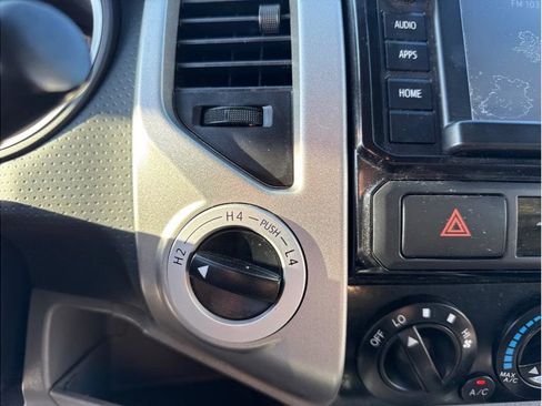 Used 2015 Toyota Tacoma Pickup 4D 5 ft w/ SR5 Package image 21