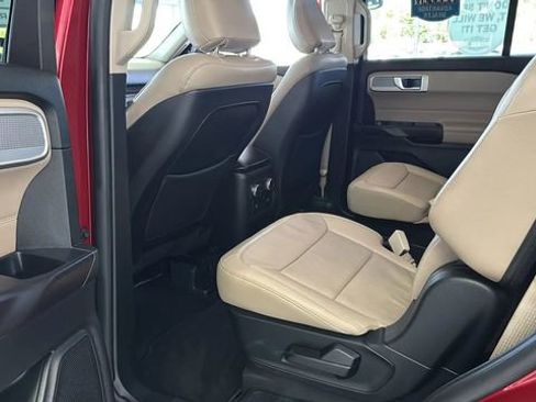 Used 2020 Ford Explorer Limited image 10