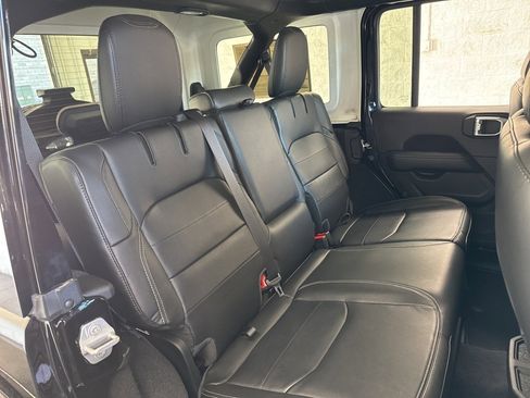 Used 2022 Jeep Wrangler Unlimited Sahara w/ Cold Weather Group image 41