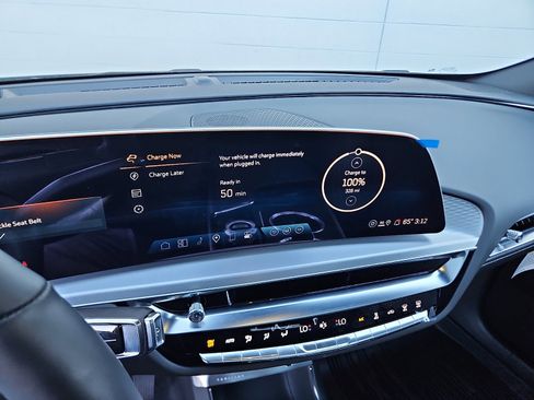 New 2025 Cadillac Lyriq Sport image 18