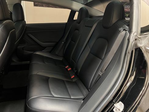 Used 2019 Tesla Model 3 Standard Range image 27