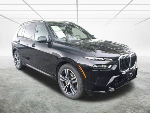 Certified 2024 BMW X7 xDrive40i w/ Executive Package image 1