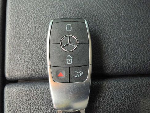 Used 2023 Mercedes-Benz GLE 450 4MATIC image 36