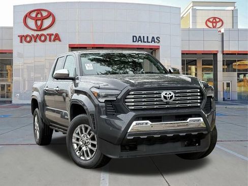Used 2024 Toyota Tacoma Limited w/ Limited Package (LT) image 1