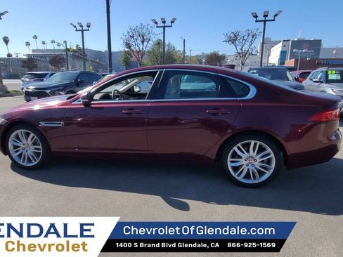 Used 2017 Jaguar XF Prestige image 6