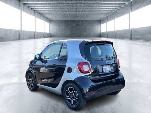 Used 2017 smart fortwo electric drive image 4