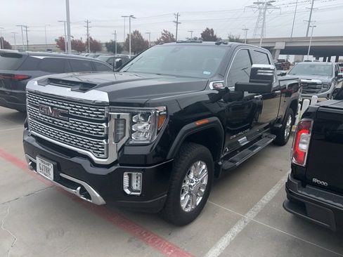 Used 2021 GMC Sierra 2500 Denali w/ Denali Ultimate Package image 2