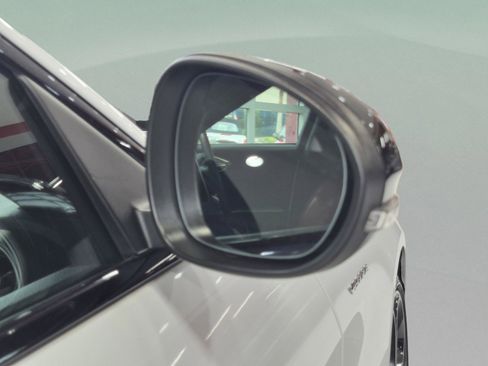 Used 2023 Alfa Romeo Giulia Veloce RWD image 72