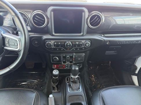 Used 2022 Jeep Wrangler Unlimited Rubicon w/ Xtreme Recon 35" Tire Package AWD/4WD image 15