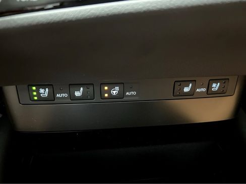 New 2025 Lexus ES 350 w/ Premium Package image 17