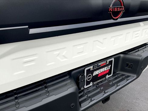 New 2026 Nissan Frontier PRO-4X w/ Pro-4x Convenience Package image 13