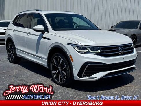 Used 2023 Volkswagen Tiguan SEL R-Line AWD/4WD image 1