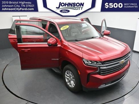 Used 2023 Chevrolet Tahoe LT w/ Luxury Package AWD/4WD image 37