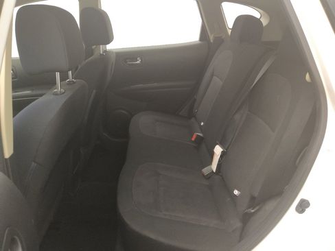 Used 2014 Nissan Rogue S AWD/4WD image 18