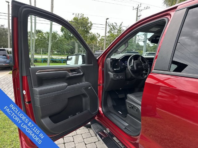 Used 2025 Chevrolet Silverado 1500 RST w/ Convenience Package II RWD image 22