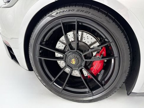 Used 2022 Porsche 911 Carrera GTS RWD image 36