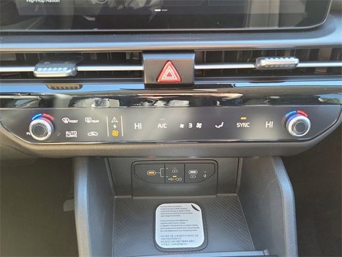 New 2026 Kia Sportage EX image 34