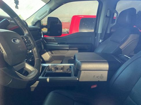 Used 2024 Ford F250 Lariat w/ Black Appearance Package AWD/4WD image 13