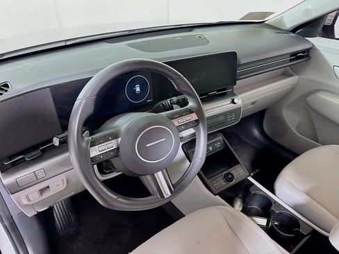 Used 2024 Hyundai Kona SEL image 12