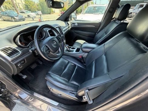 Used 2018 Jeep Grand Cherokee Limited RWD image 12