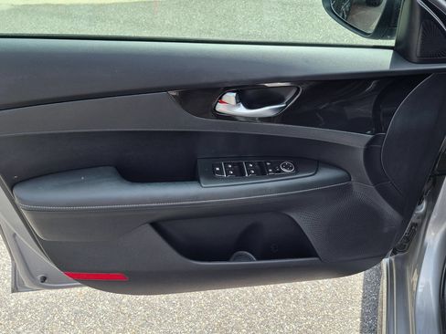 Used 2024 Kia Forte GT-Line FWD image 11