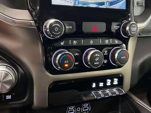 Used 2021 RAM 1500 Laramie AWD/4WD image 29