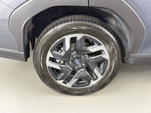 Used 2025 Subaru Forester Limited AWD/4WD image 35