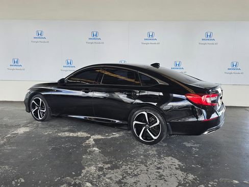 Used 2018 Honda Accord Sport image 4