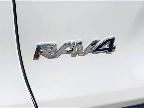 Used 2023 Toyota RAV4 XSE AWD/4WD image 33