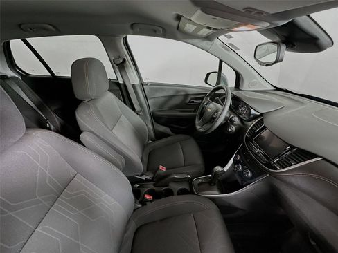 Used 2020 Chevrolet Trax LT image 26