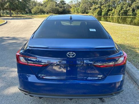 Certified 2025 Toyota Camry SE image 4