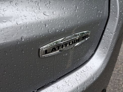 Certified 2022 Jeep Compass Latitude w/ Sun and Sound Group image 30